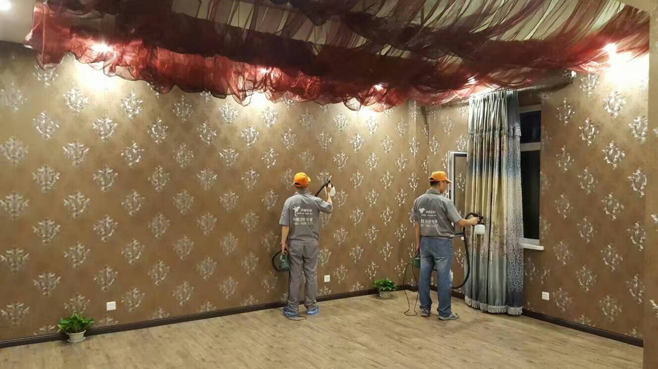 威思丽高温瑜伽生活馆壁纸布艺施工