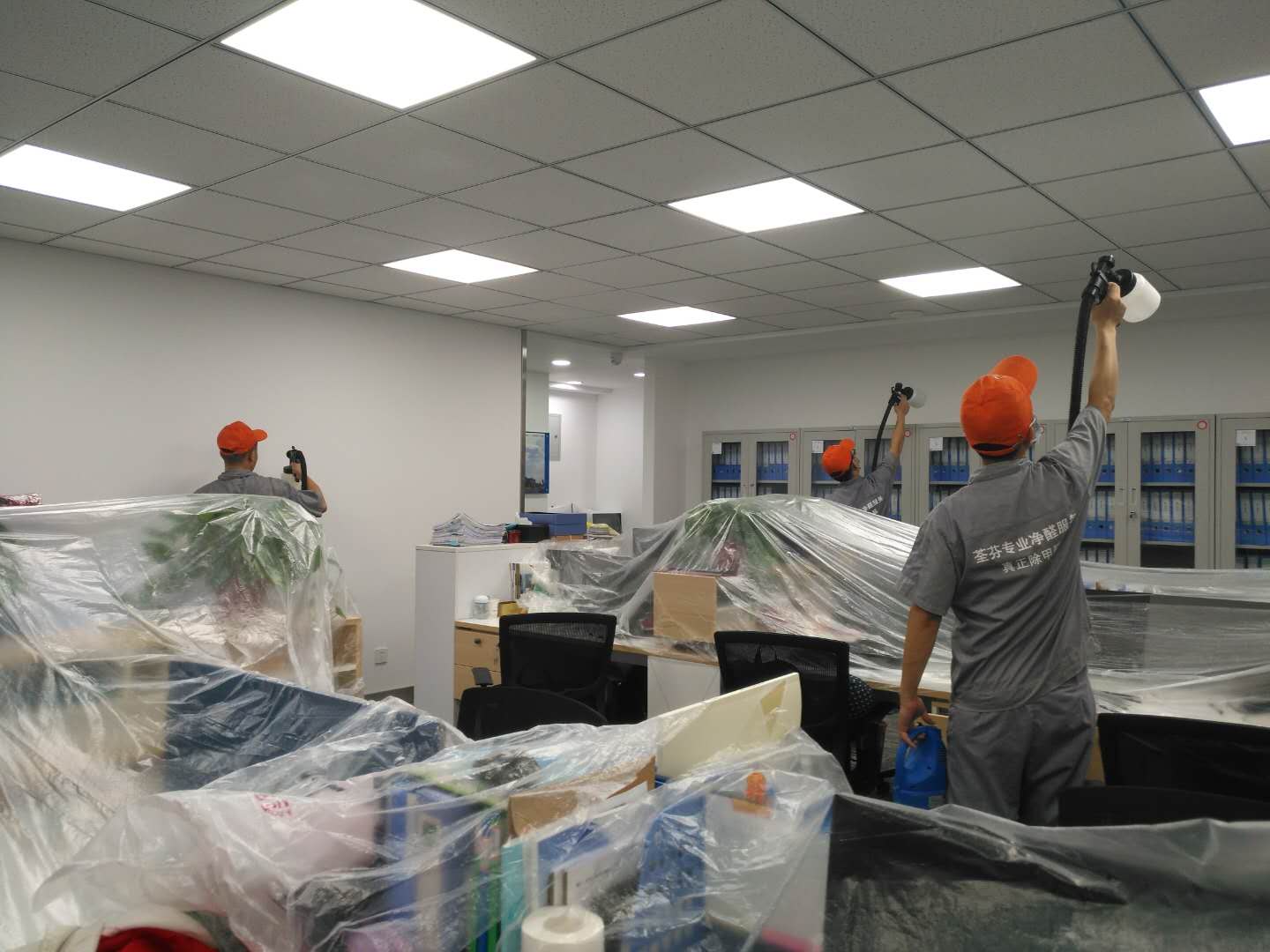 办公室顶面喷涂全方位施工