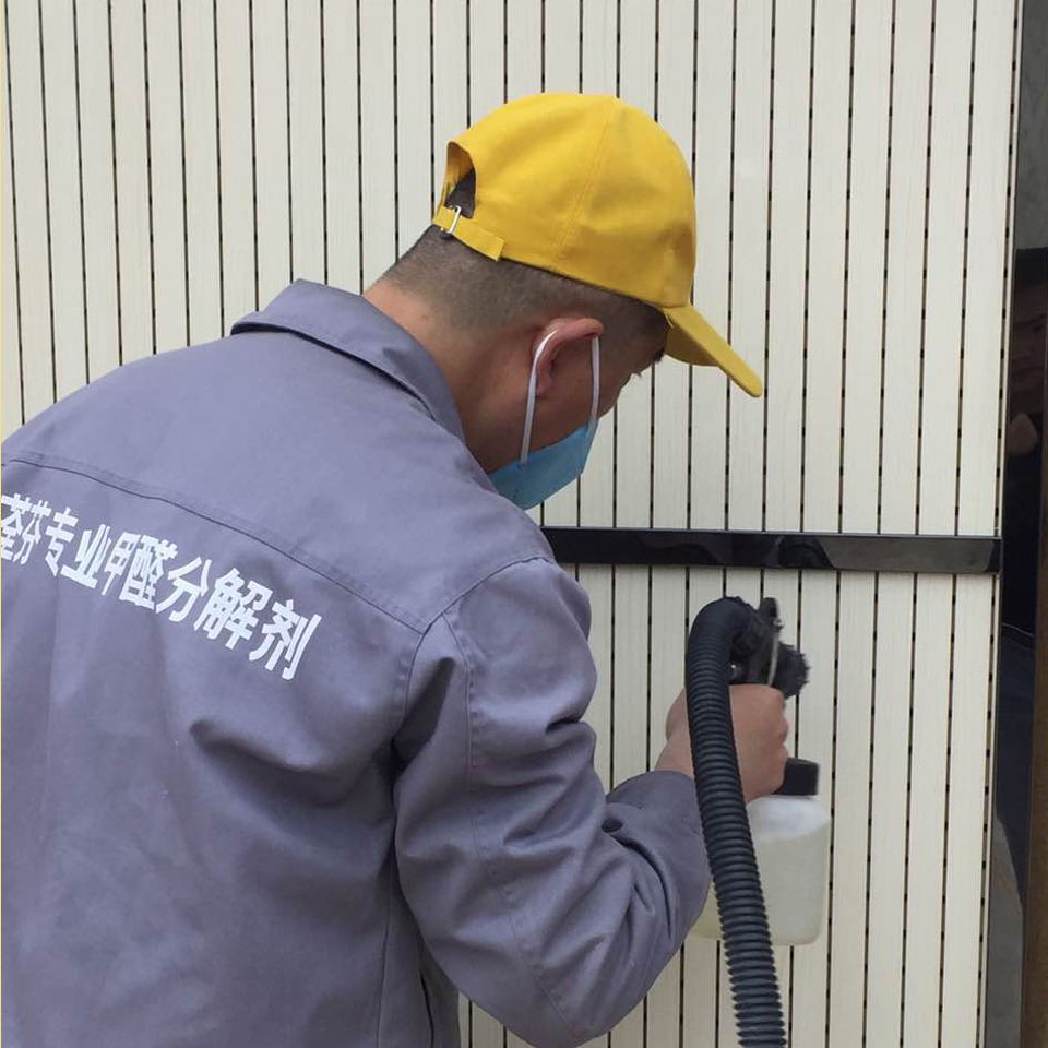 墙面木制柜子喷涂施工治理