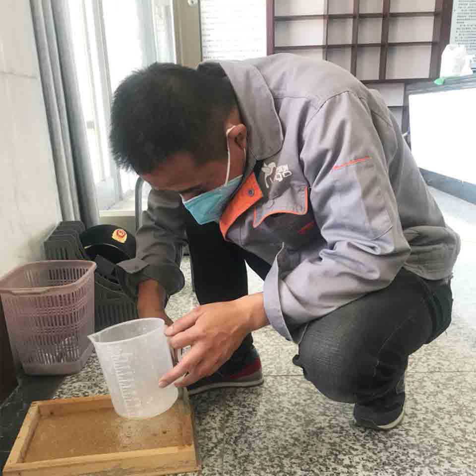 柜子抽屉全方位喷涂施工治理