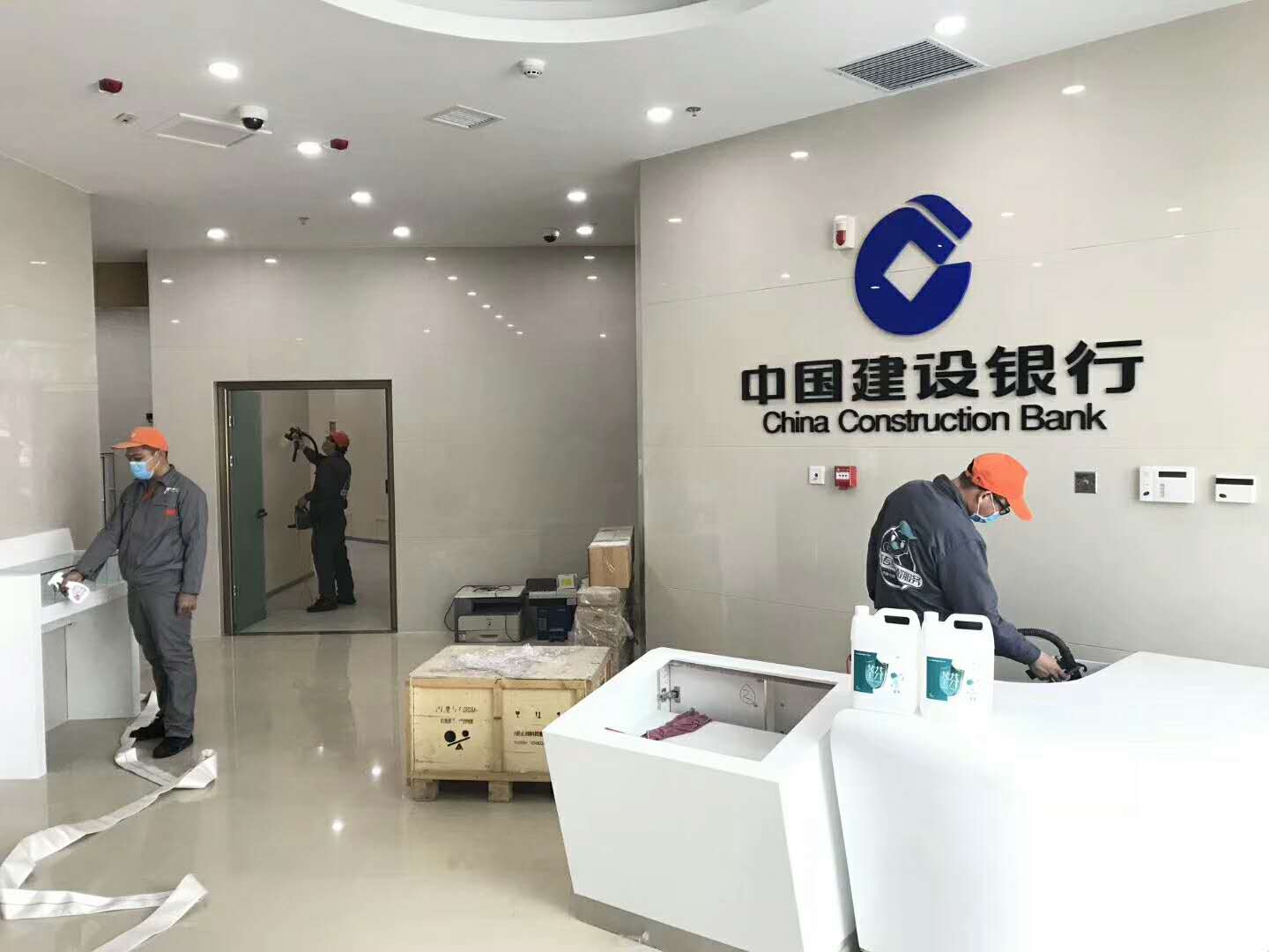 银行大厅形象墙全方位施工治理