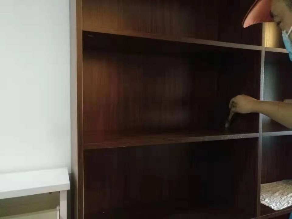 木柜隔档全方位喷涂施工治理