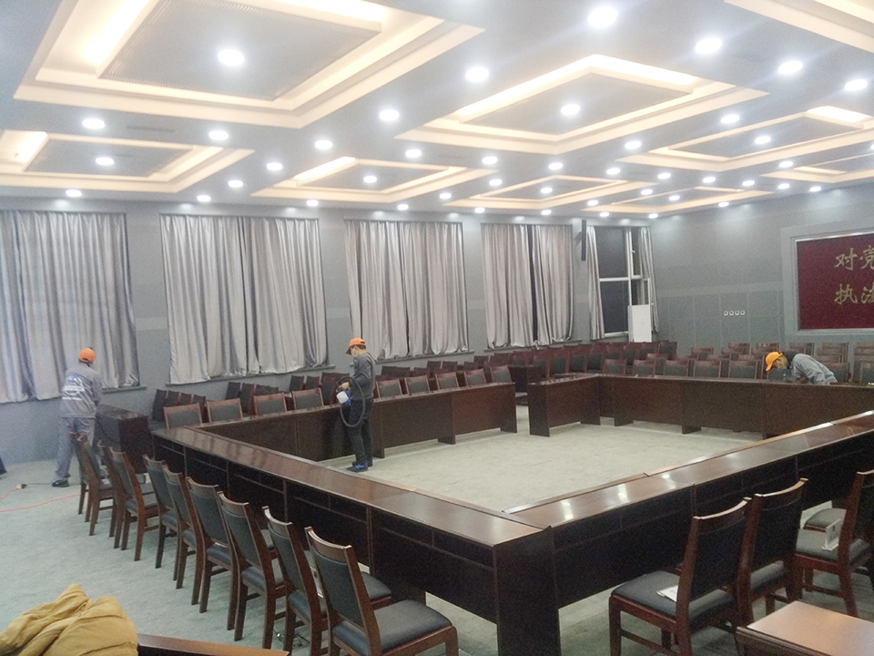 会议室桌椅全方位施工治理甲醛