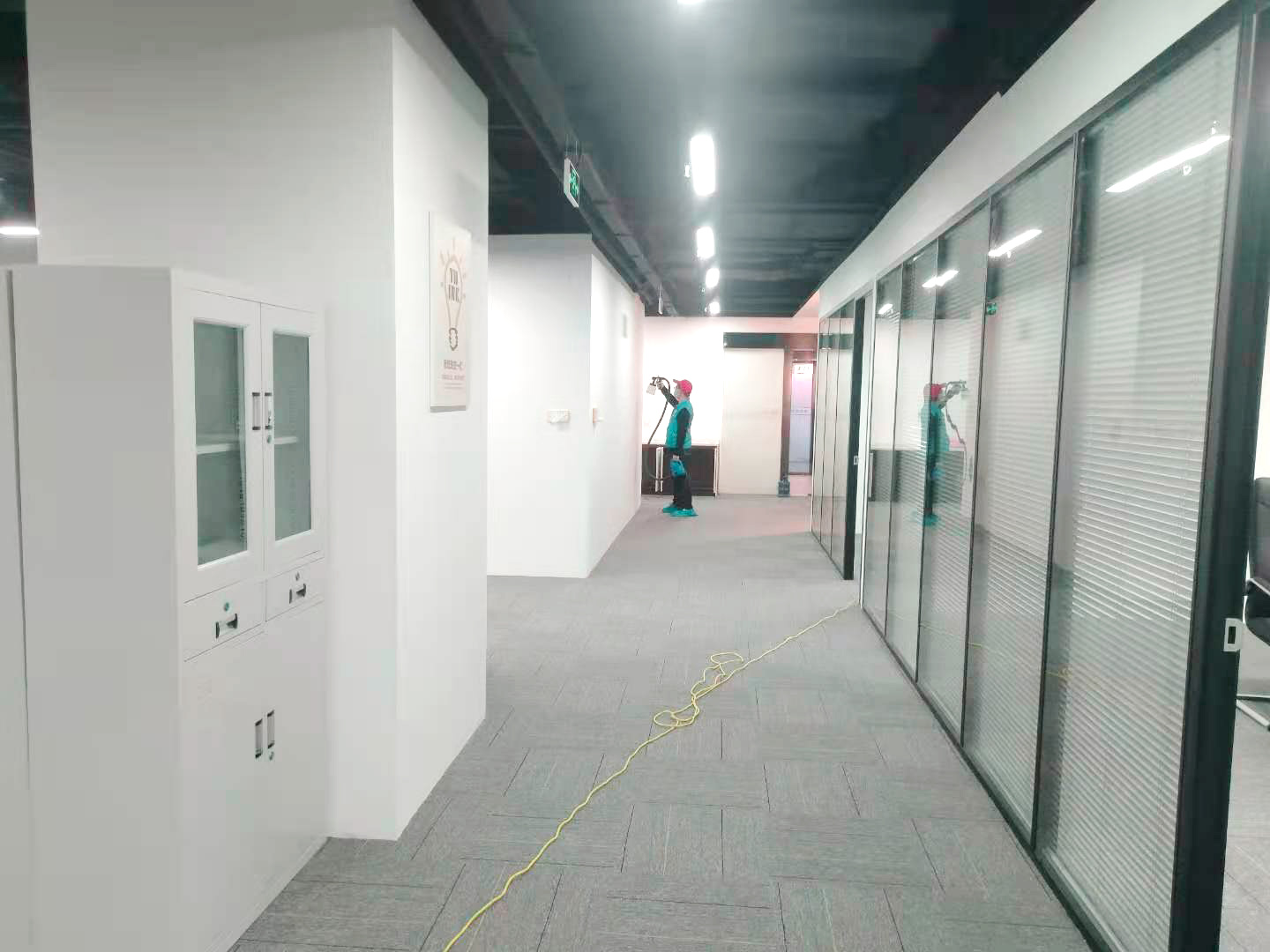 过道喷枪施工治理