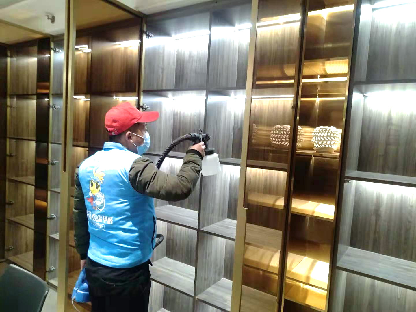 办公室墙面造型施工