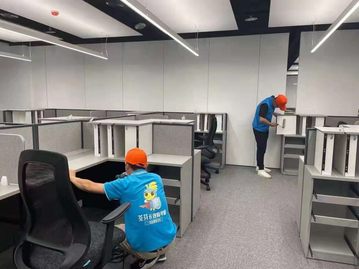 会议室桌椅抽屉拆卸喷涂