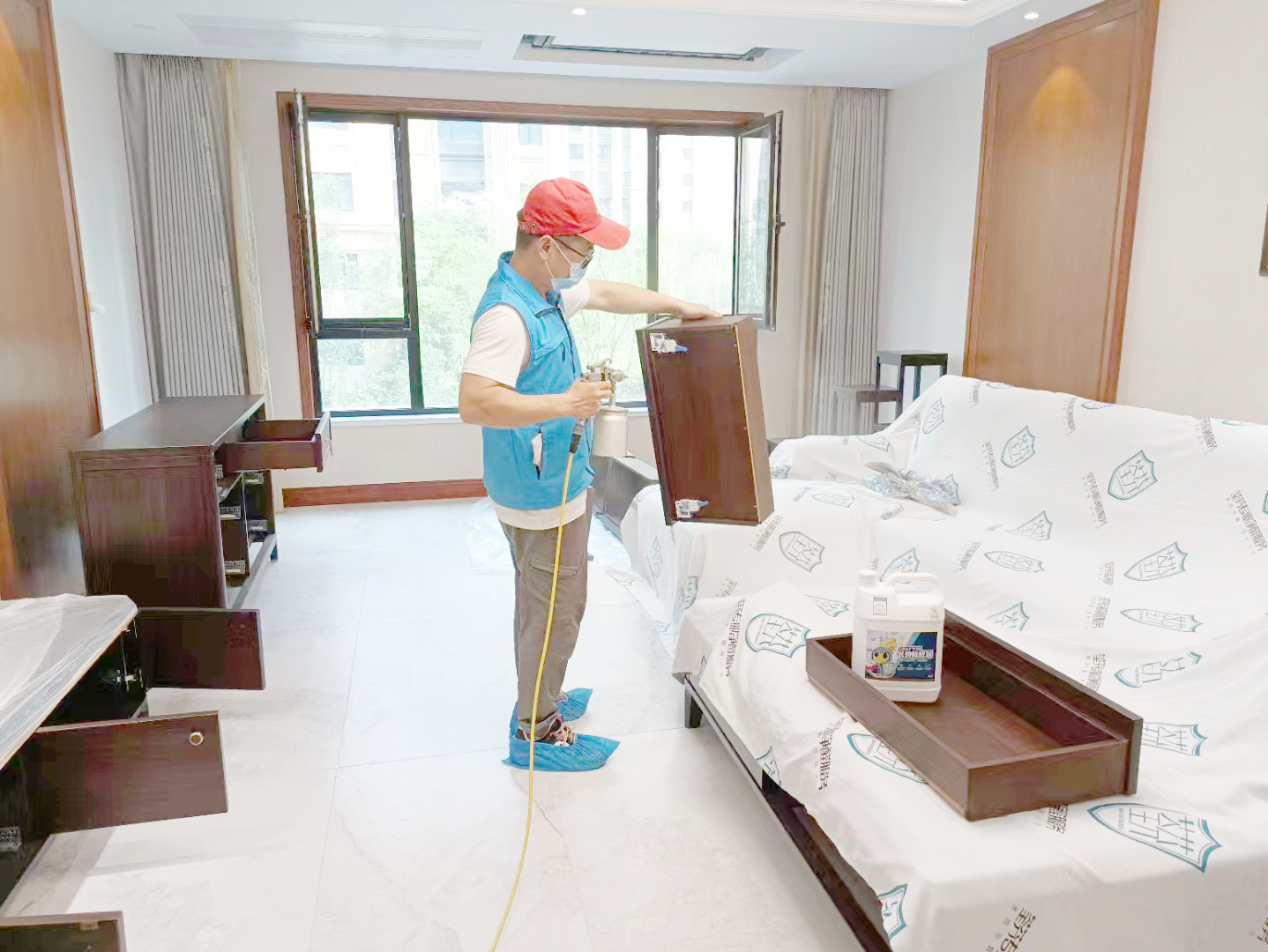 茶几抽屉拆卸施工治理