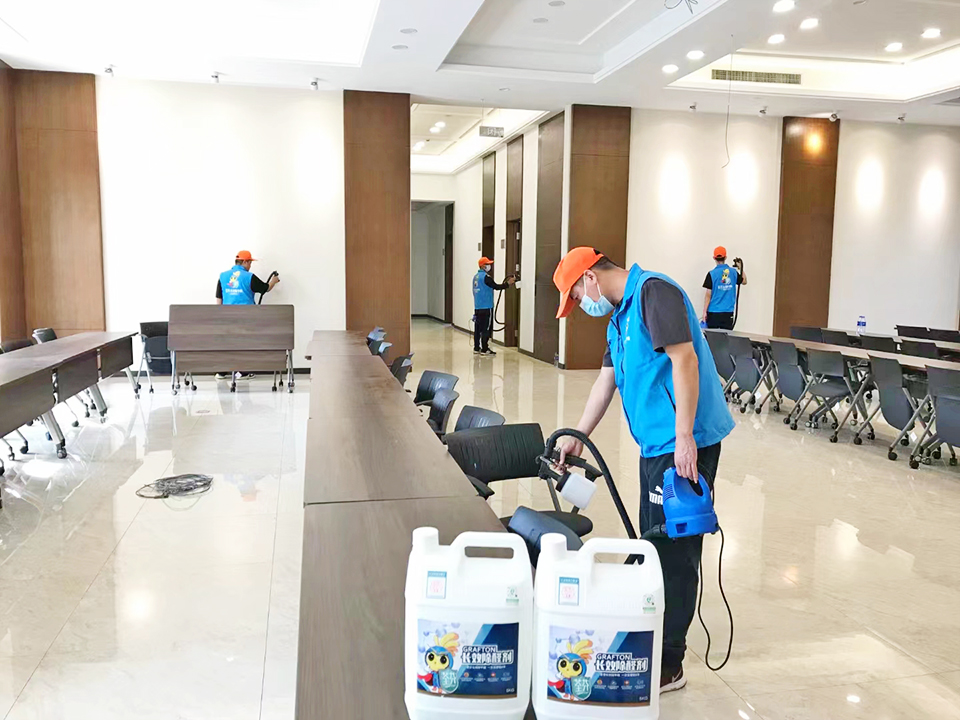 会议室桌椅墙面喷涂施工治理