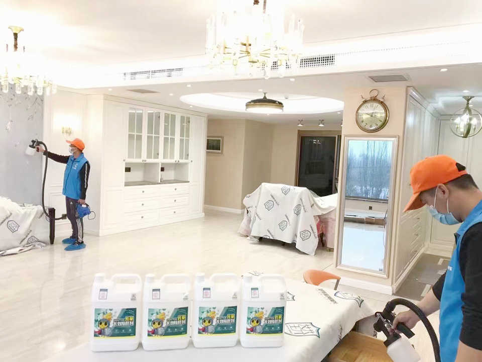 客厅墙面壁纸喷枪施工治理 客厅墙面壁纸喷枪施工治理