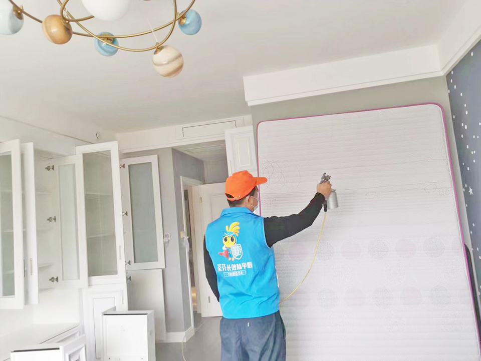 卧室床垫喷枪施工治理