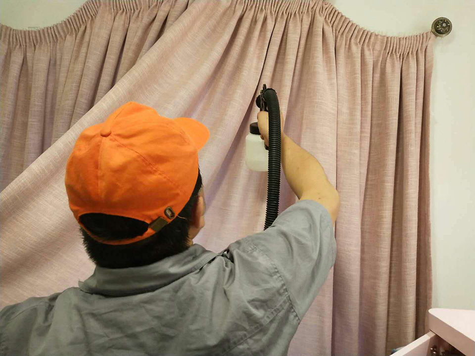 卧室窗帘喷涂全方位施工